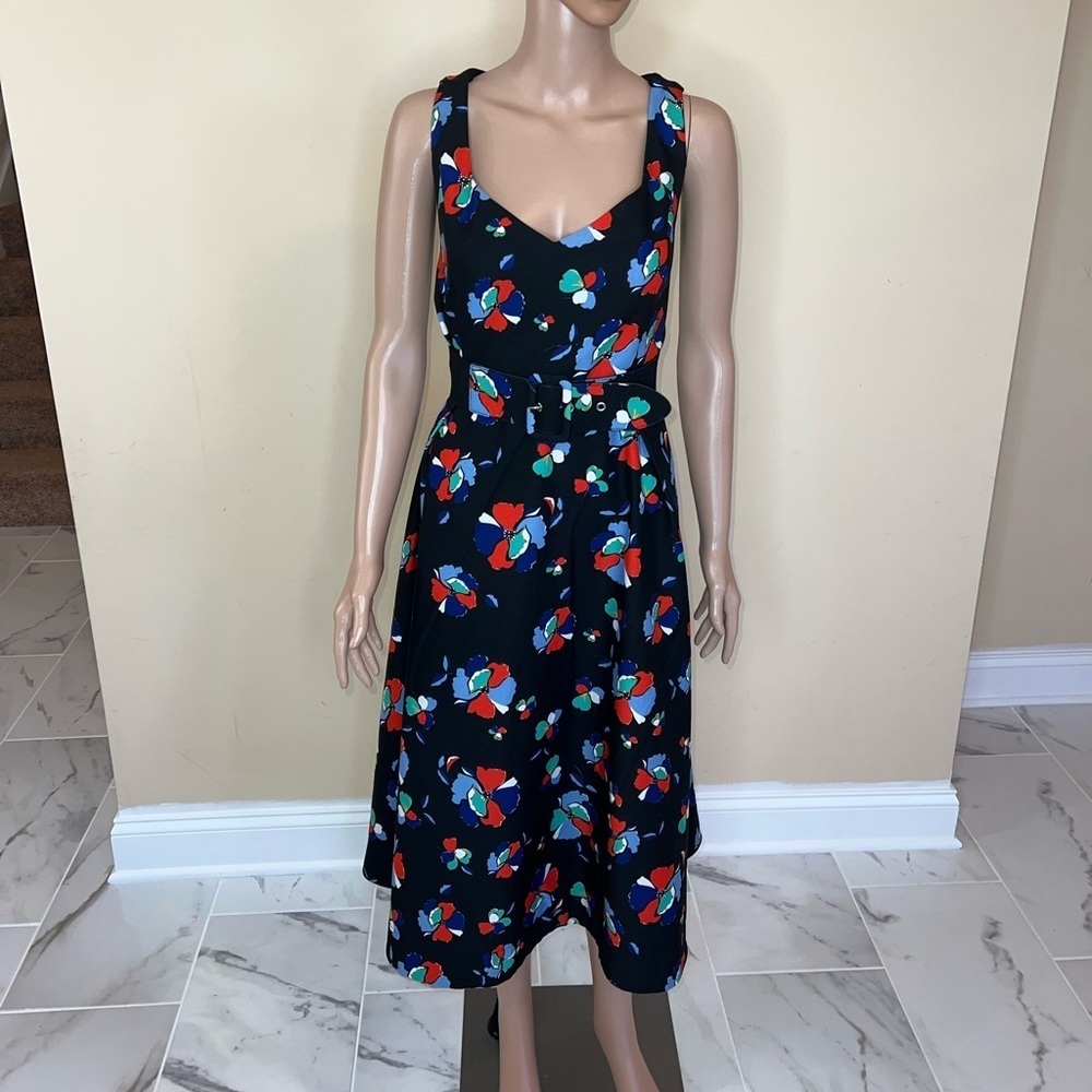 𝅺City chic belted floral dress